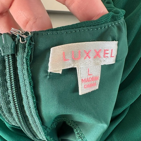 Luxxel Deep Green Long Sleeve Dress - Picture 2 of 4